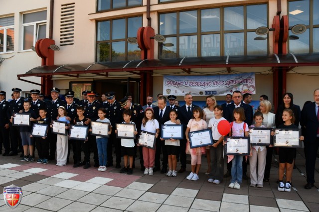 NASLOVNA~115.JPG