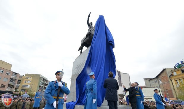 Prisajedinjenje-Otkrivanje-spomenika-kralju-Petru-P-Novi-Sad-2018.jpg