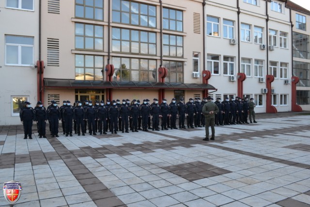DSC_1437~0.JPG
