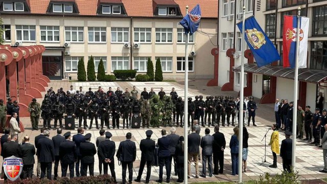 NASLOVNA~42.JPG